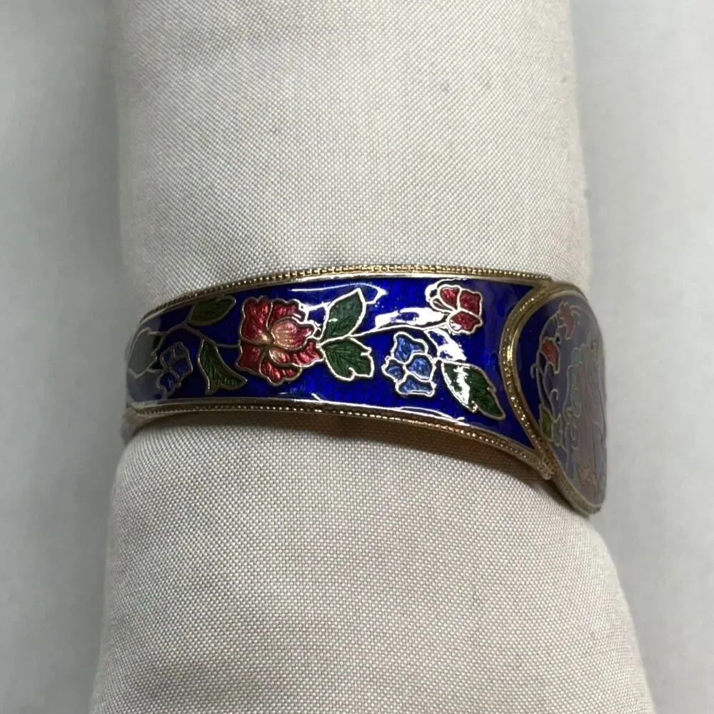 Vintage 80s silver tone blue Cloisonné enamel unicorn Bracelet - Cottagecore